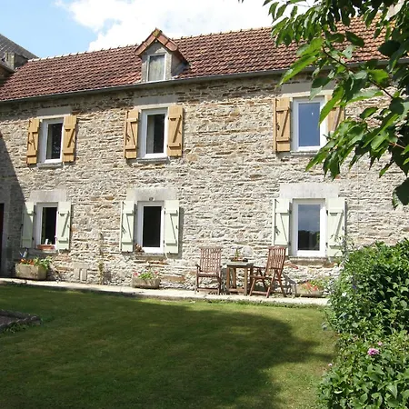 In Normandy Near Chateau Balleroy, Cleaning Included Hébergement de vacances